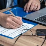 Comment un logiciel Saas peut-il améliorer les performances de votre cabinet juridique ?