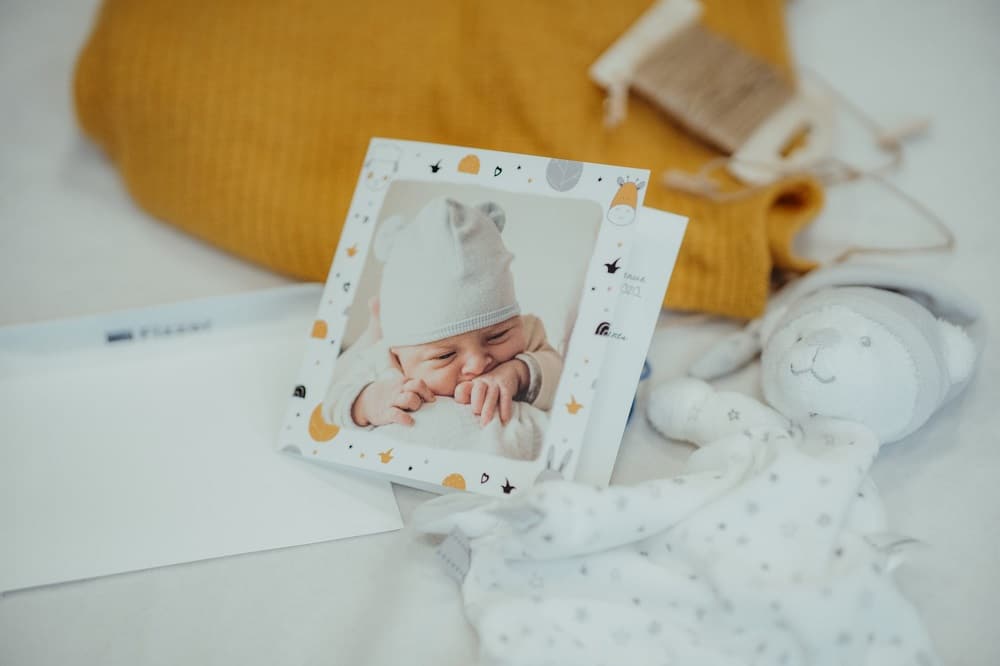 créer vos cartes personnalisées pour annoncer la naissance d'un bébé